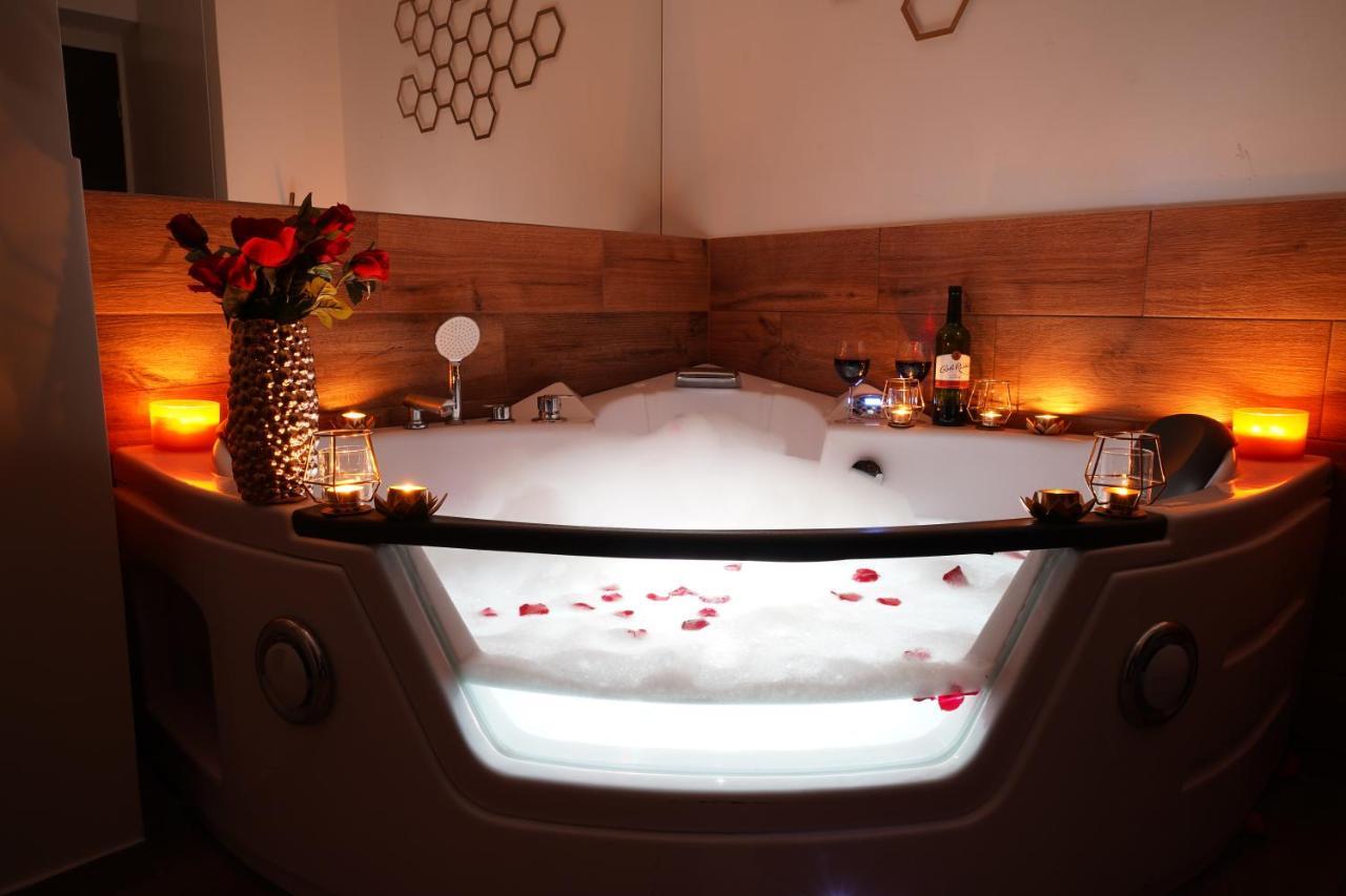 Apartament Jacuzzi Przemyska